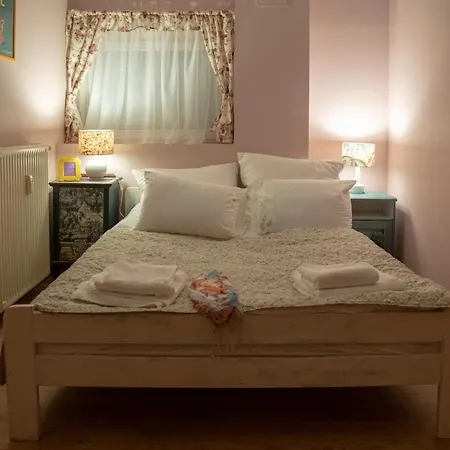 Monica's Apartment *